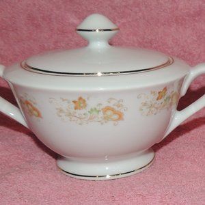 Vornado Japan Fine China Elegance Pattern Sugar Bowl and Creamer Set